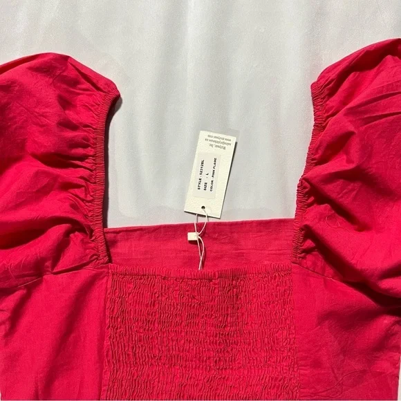 NWT Sim & Sam Puff Sleeved Crop Top Square Neck Size Large in Color Fire Pink - Picture 4 of 8